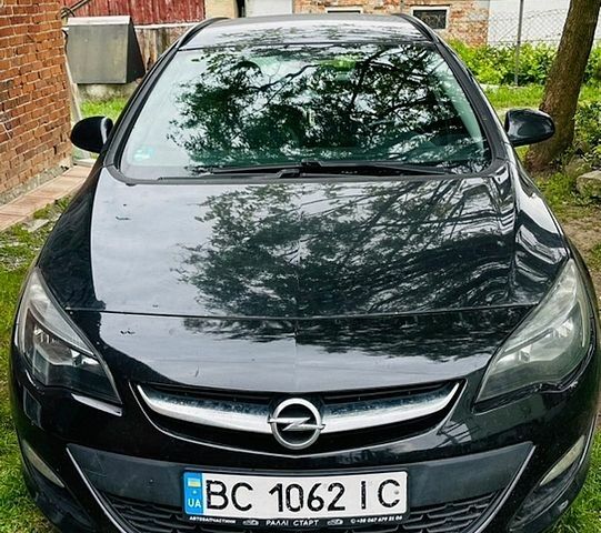Черный Опель Астра, объемом двигателя 1.69 л и пробегом 337 тыс. км за 7100 $, фото 1 на Automoto.ua