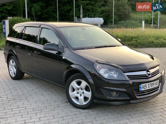 Черный Опель Астра, объемом двигателя 1.6 л и пробегом 230 тыс. км за 6000 $, фото 1 на Automoto.ua