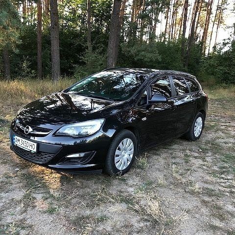 Чорний Опель Астра, об'ємом двигуна 1.6 л та пробігом 237 тис. км за 8300 $, фото 1 на Automoto.ua