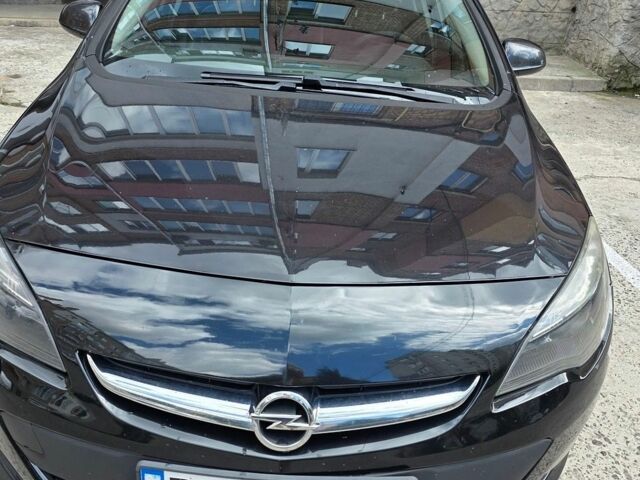Черный Опель Астра, объемом двигателя 1.6 л и пробегом 276 тыс. км за 7700 $, фото 1 на Automoto.ua