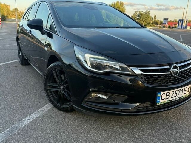 Черный Опель Астра, объемом двигателя 1.6 л и пробегом 188 тыс. км за 12900 $, фото 1 на Automoto.ua