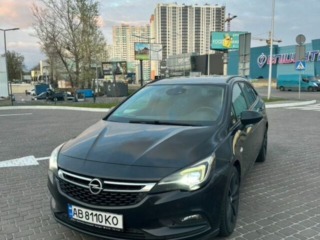Черный Опель Астра, объемом двигателя 1.6 л и пробегом 245 тыс. км за 10600 $, фото 1 на Automoto.ua