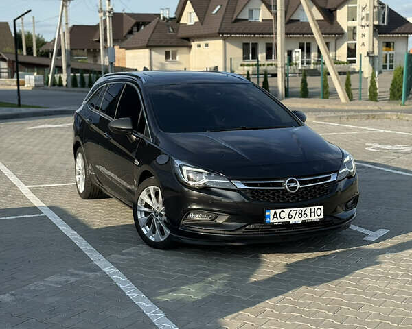 Опель Астра 2016 в Луцке на Automoto.ua Черный Опель Астра, объемом двигателя 1.6 л и пробегом 263 тыс. км за 10500 $, фото 1 на Automoto.ua