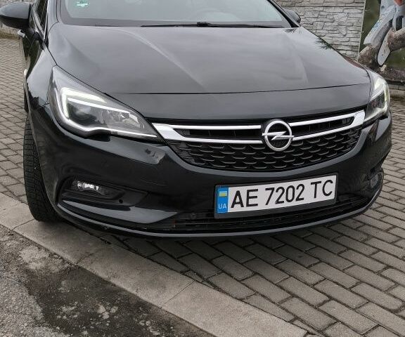Чорний Опель Астра, об'ємом двигуна 1.6 л та пробігом 250 тис. км за 9000 $, фото 1 на Automoto.ua