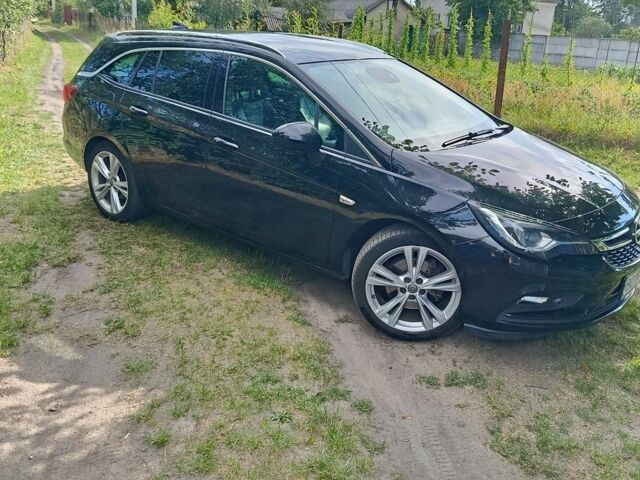 Черный Опель Астра, объемом двигателя 1.6 л и пробегом 179 тыс. км за 13000 $, фото 1 на Automoto.ua