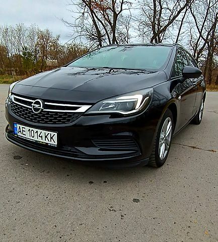 Чорний Опель Астра, об'ємом двигуна 1.6 л та пробігом 185 тис. км за 13000 $, фото 1 на Automoto.ua
