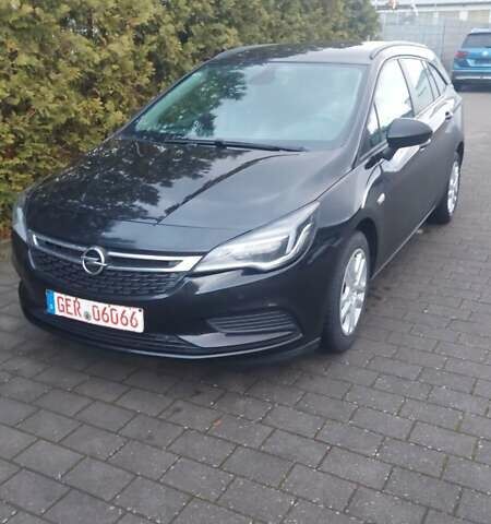 Черный Опель Астра, объемом двигателя 1.6 л и пробегом 117 тыс. км за 10800 $, фото 1 на Automoto.ua