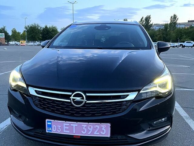 Черный Опель Астра, объемом двигателя 1.6 л и пробегом 231 тыс. км за 11500 $, фото 1 на Automoto.ua