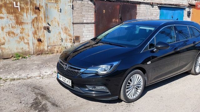 Чорний Опель Астра, об'ємом двигуна 1.6 л та пробігом 237 тис. км за 12400 $, фото 1 на Automoto.ua