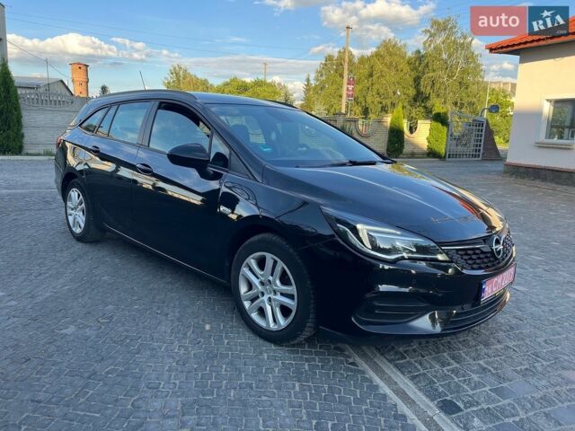 Черный Опель Астра, объемом двигателя 1.5 л и пробегом 111 тыс. км за 11300 $, фото 1 на Automoto.ua
