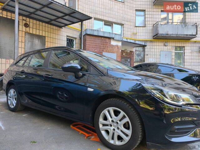 Чорний Опель Астра, об'ємом двигуна 1.5 л та пробігом 214 тис. км за 13500 $, фото 1 на Automoto.ua