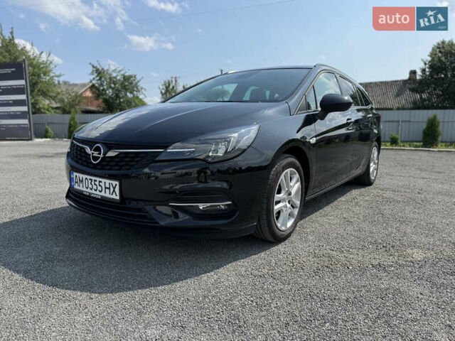 Черный Опель Астра, объемом двигателя 1.5 л и пробегом 122 тыс. км за 13950 $, фото 1 на Automoto.ua