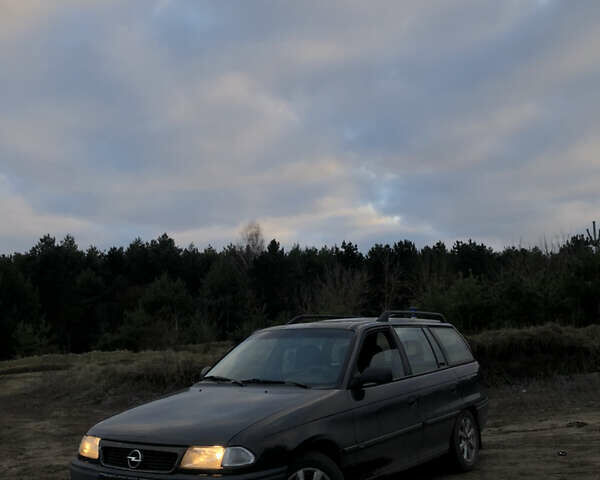 Фіолетовий Опель Астра, об'ємом двигуна 1.4 л та пробігом 270 тис. км за 2300 $, фото 1 на Automoto.ua