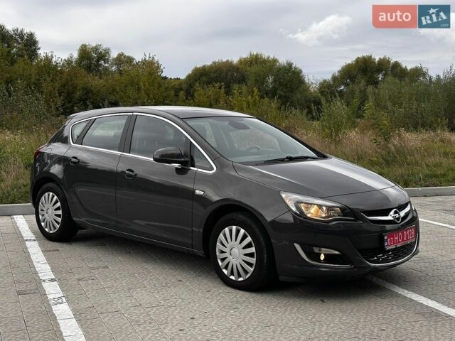 Коричневий Опель Астра, об'ємом двигуна 1.6 л та пробігом 165 тис. км за 8800 $, фото 1 на Automoto.ua