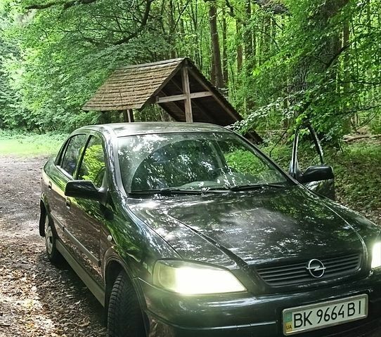 Коричневый Опель Астра, объемом двигателя 1.6 л и пробегом 253 тыс. км за 2800 $, фото 1 на Automoto.ua