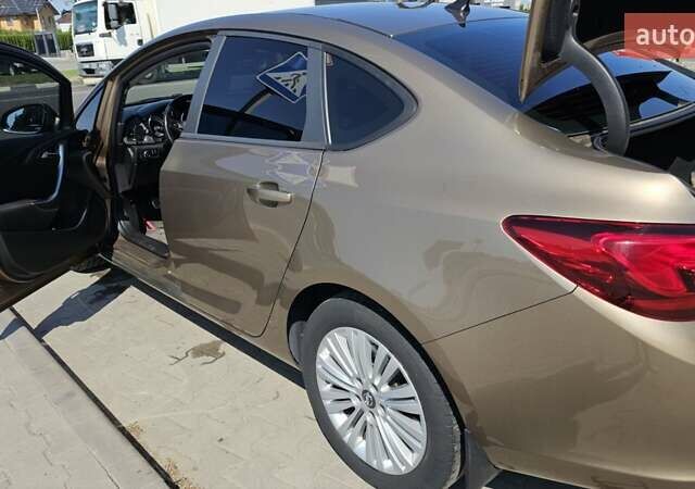 Коричневый Опель Астра, объемом двигателя 1.7 л и пробегом 245 тыс. км за 9000 $, фото 1 на Automoto.ua