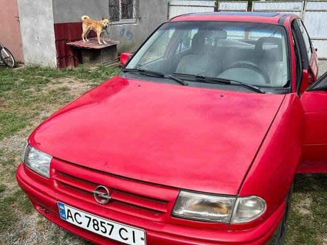 Червоний Опель Астра, об'ємом двигуна 1.4 л та пробігом 332 тис. км за 950 $, фото 1 на Automoto.ua