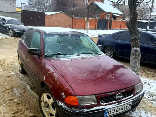 Червоний Опель Астра, об'ємом двигуна 1.4 л та пробігом 250 тис. км за 850 $, фото 1 на Automoto.ua