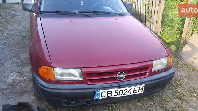 Красный Опель Астра, объемом двигателя 1.4 л и пробегом 111 тыс. км за 1700 $, фото 1 на Automoto.ua