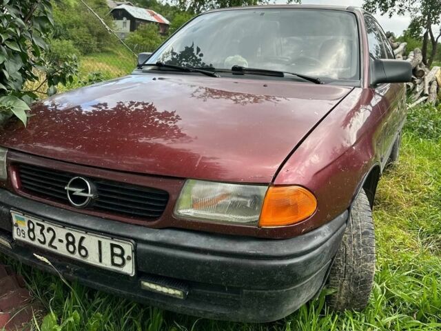 Червоний Опель Астра, об'ємом двигуна 1.6 л та пробігом 380 тис. км за 1400 $, фото 1 на Automoto.ua