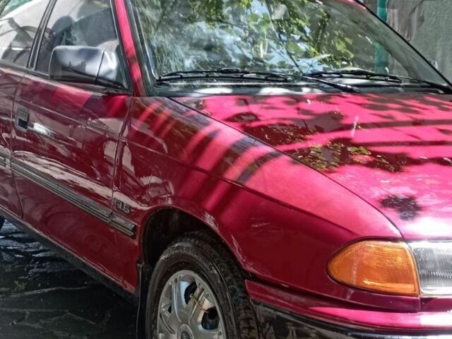 Червоний Опель Астра, об'ємом двигуна 0 л та пробігом 314 тис. км за 1500 $, фото 1 на Automoto.ua