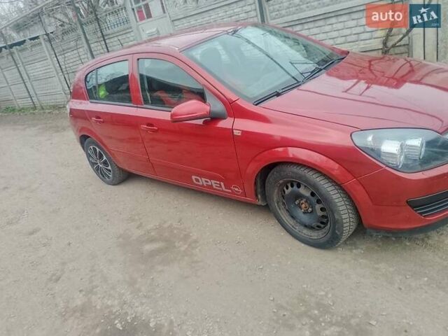 Красный Опель Астра, объемом двигателя 1.4 л и пробегом 298 тыс. км за 3700 $, фото 1 на Automoto.ua
