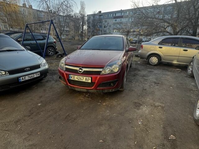 Червоний Опель Астра, об'ємом двигуна 1.6 л та пробігом 156 тис. км за 4500 $, фото 1 на Automoto.ua