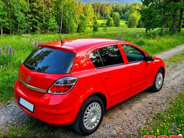 Красный Опель Астра, объемом двигателя 1.6 л и пробегом 205 тыс. км за 4800 $, фото 1 на Automoto.ua
