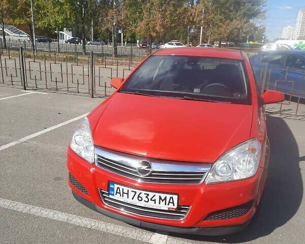 Червоний Опель Астра, об'ємом двигуна 1.8 л та пробігом 123 тис. км за 6300 $, фото 1 на Automoto.ua