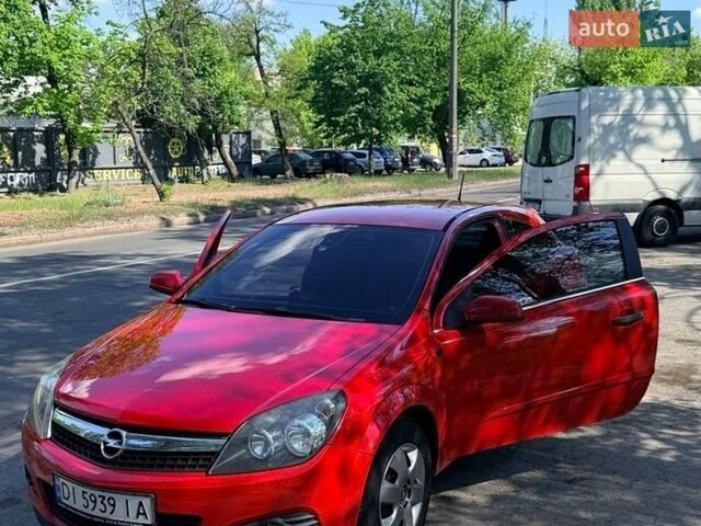 Красный Опель Астра, объемом двигателя 1.36 л и пробегом 192 тыс. км за 3999 $, фото 1 на Automoto.ua