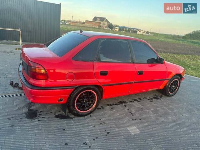 Червоний Опель Астра, об'ємом двигуна 1.4 л та пробігом 400 тис. км за 1350 $, фото 1 на Automoto.ua