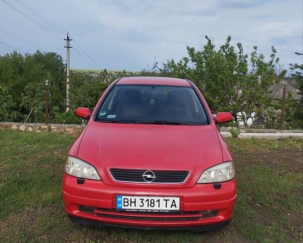 Красный Опель Астра, объемом двигателя 1.8 л и пробегом 250 тыс. км за 3400 $, фото 1 на Automoto.ua
