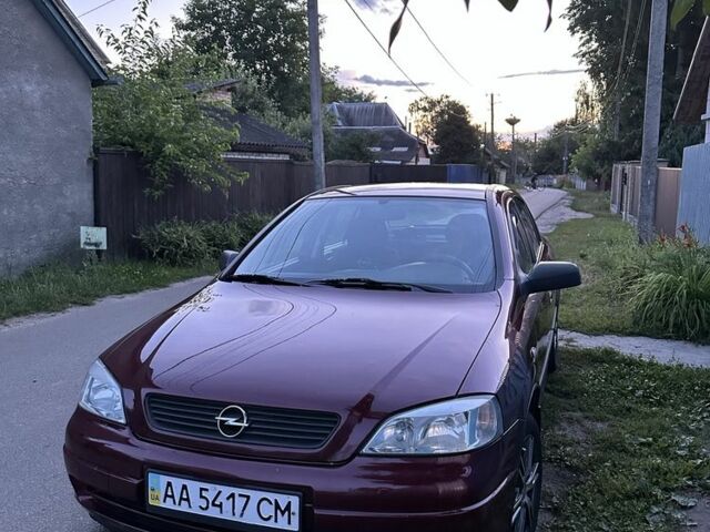 Красный Опель Астра, объемом двигателя 1.6 л и пробегом 160 тыс. км за 4300 $, фото 1 на Automoto.ua