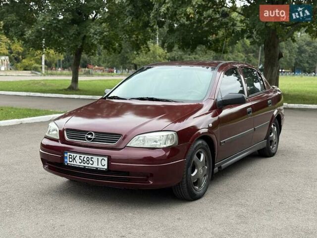 Червоний Опель Астра, об'ємом двигуна 1.6 л та пробігом 233 тис. км за 3400 $, фото 1 на Automoto.ua