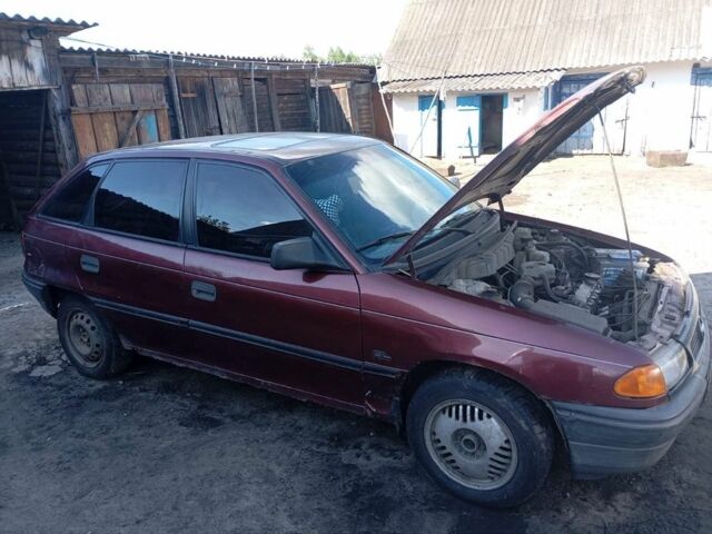 Красный Опель Астра, объемом двигателя 0 л и пробегом 3 тыс. км за 500 $, фото 1 на Automoto.ua