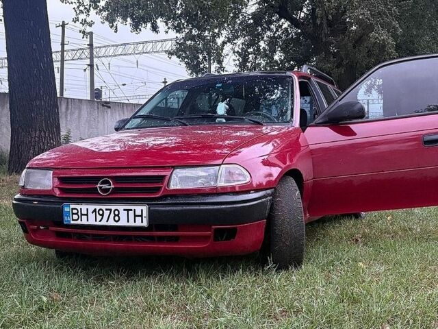 Червоний Опель Астра, об'ємом двигуна 1.6 л та пробігом 355 тис. км за 2000 $, фото 1 на Automoto.ua
