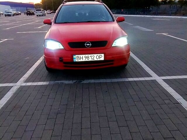 Красный Опель Астра, объемом двигателя 2 л и пробегом 510 тыс. км за 2800 $, фото 1 на Automoto.ua