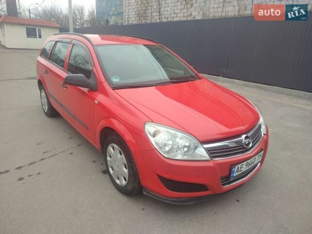Красный Опель Астра, объемом двигателя 1.6 л и пробегом 160 тыс. км за 4999 $, фото 1 на Automoto.ua