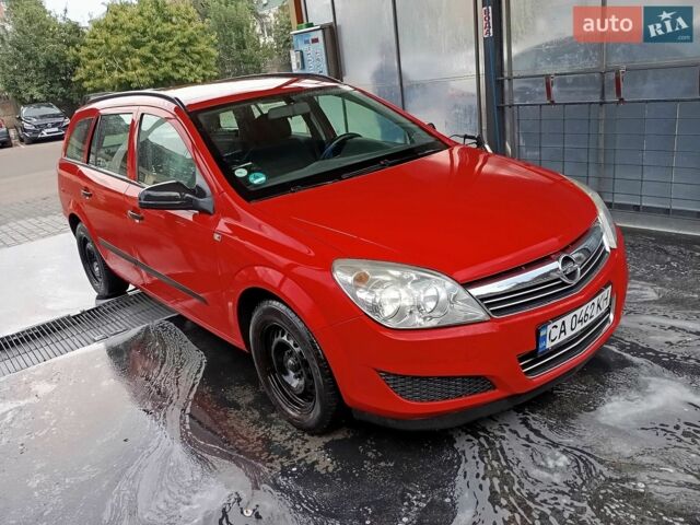 Красный Опель Астра, объемом двигателя 1.6 л и пробегом 297 тыс. км за 4650 $, фото 1 на Automoto.ua