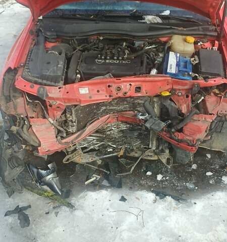 Красный Опель Астра, объемом двигателя 1.6 л и пробегом 285 тыс. км за 2000 $, фото 1 на Automoto.ua