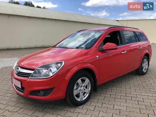 Красный Опель Астра, объемом двигателя 1.3 л и пробегом 229 тыс. км за 5990 $, фото 1 на Automoto.ua