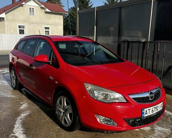 Красный Опель Астра, объемом двигателя 1.7 л и пробегом 281 тыс. км за 6800 $, фото 1 на Automoto.ua