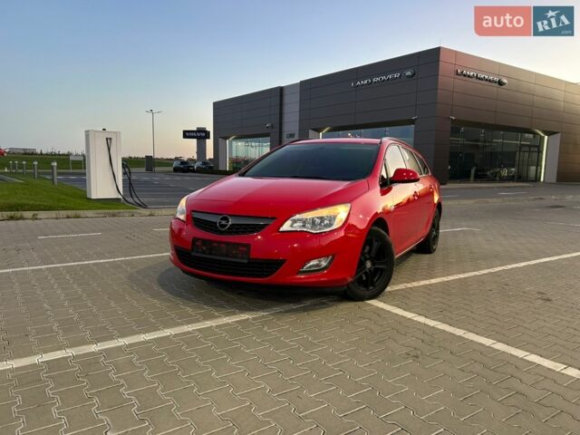 Красный Опель Астра, объемом двигателя 1.7 л и пробегом 260 тыс. км за 7600 $, фото 1 на Automoto.ua