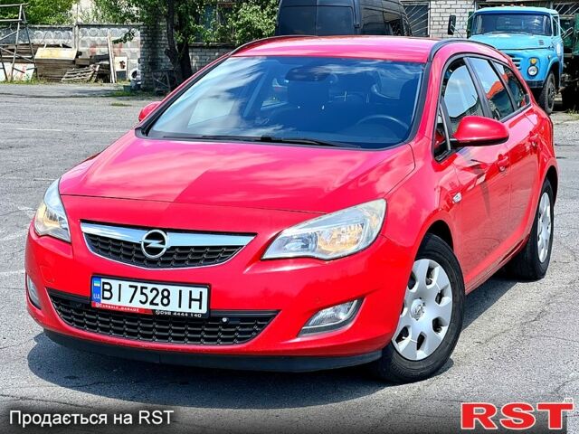 Красный Опель Астра, объемом двигателя 1.6 л и пробегом 239 тыс. км за 6200 $, фото 1 на Automoto.ua