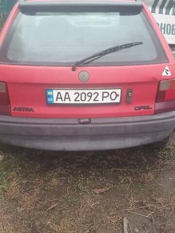 Опель Астра, объемом двигателя 1.6 л и пробегом 400 тыс. км за 400 $, фото 1 на Automoto.ua