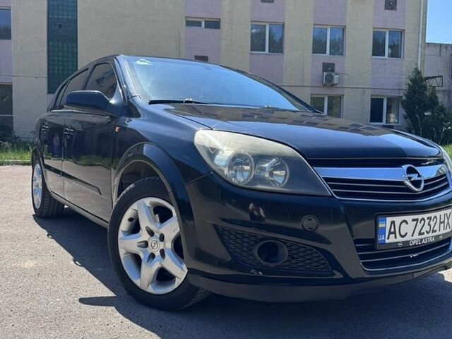 Опель Астра, объемом двигателя 1.6 л и пробегом 153 тыс. км за 5000 $, фото 1 на Automoto.ua