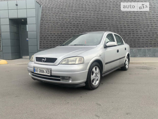 Опель Астра, объемом двигателя 2.2 л и пробегом 257 тыс. км за 2900 $, фото 1 на Automoto.ua