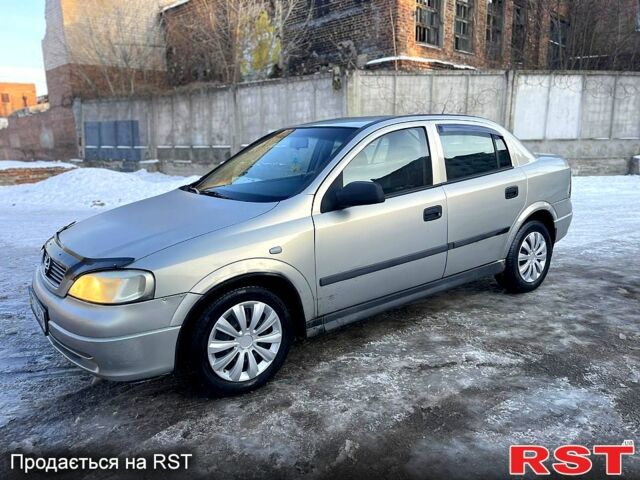 Опель Астра, объемом двигателя 14 л и пробегом 250 тыс. км за 2400 $, фото 1 на Automoto.ua