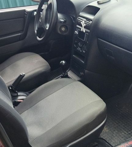 Опель Астра, объемом двигателя 1.6 л и пробегом 105 тыс. км за 4500 $, фото 1 на Automoto.ua