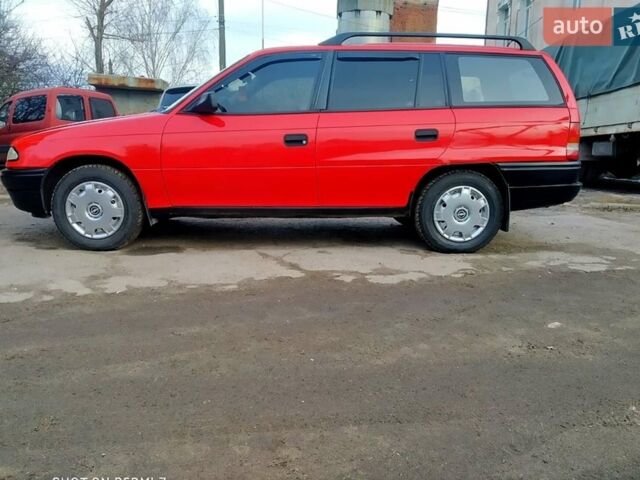 Опель Астра, объемом двигателя 1.6 л и пробегом 398 тыс. км за 2400 $, фото 1 на Automoto.ua